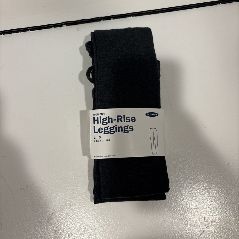 Old Navy Women's Black High-Rise Leggings